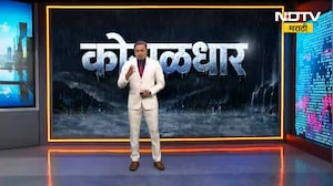 Pune| शिलाई वर्ड चौकातलं झाड कोसळतानाचे दृश्य CCTV मध्ये कैद, सुदैवानं शाळेकरी मुली बचावल्या;