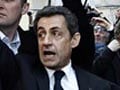 Video : Sarkozy holes up in bar to escape protesters