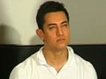 Video: Aamir at his humourous best in green pants