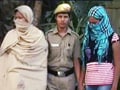 Video : दिल्ली में सेक्स रैकेट चलाने वाला दंपति गिरफ्तार