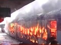 Video : हैदराबाद-शोलापुर एक्स. में आग, दो मरे