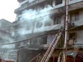 Videos : कोलकाता के बाजार में आग, 19 लोग मरे