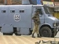 Videos : श्रीनगर में तनाव के बाद कर्फ्यू लगाया गया