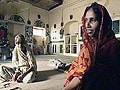 Video: एनडीटीवी क्लासिक : बनारस की विधवाओं पर 'इंडियानामा'