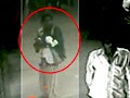 Videos : कैमरे में कैद : नोएडा के अस्पताल से बच्ची चुराती महिला