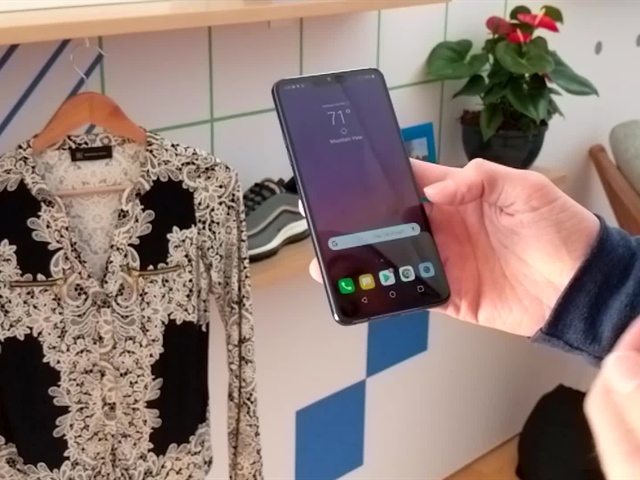 Google I/O 2018: First Look at Google Lens: Style Match, Smart Text Selection and Real-Time Results Google I/O 2018: First Look at Google Lens: Style Match, Smart Text Selection and Real-Time Results