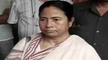 Video : Bengal polls: Mamata sweeps Kolkata, close race in other seats