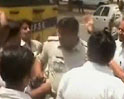Videos : Lawyers beat policeman in Ghaziabad