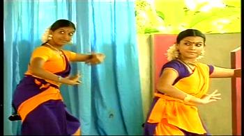 Dance of the seductress