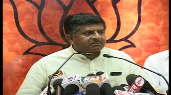 BJP says Gadkari right, Congress rude BJP says Gadkari right, Congress rude