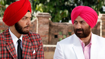 Anupama Chopra reviews Yamla Pagla Deewana, The Green Hornet