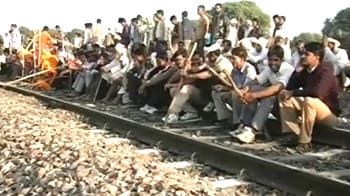 Video : Gujjars lay siege to rail tracks, roads; want talks on their own terms