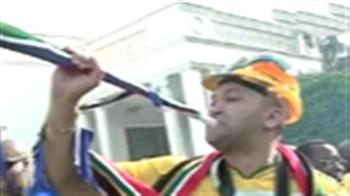 फुटबॉल : द. अफ्रीका पर नज़र