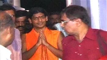 Video : Bangalore 'sex swami' Nityananda gets bail