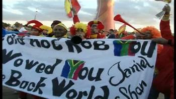 Dutch fans paint Jo'burg Orange