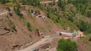 Video : Sinking village impacts Kashmir train project