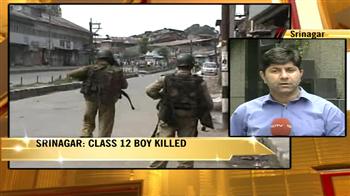 Video : Srinagar: Situation tense after youth's death