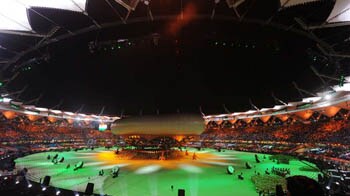 Video : Spectacular start to Commonwealth Games 2010