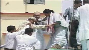 क्या ममता देंगी सफाई