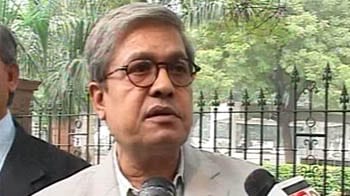Video : Kashmir dialogue should be on sustained basis: Padgaonkar