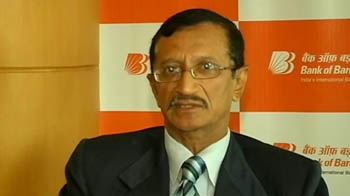 बैंक जुटे ब्याज दरें बढ़ाने में