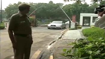 पीएम ने संभाली कमान