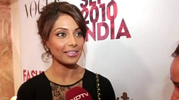 Bipasha's scared of sarees