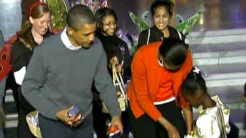 Video : Obama, Michelle celebrate Halloween at White House