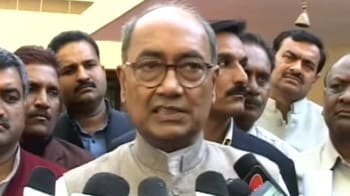 Video : Digvijaya takes on RSS, BJP