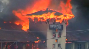 Srinagar simmers on peace package eve