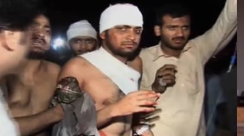 Video : Lahore: Suicide blasts at Data Darbar shrine
