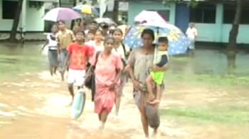 Video : 200,000 left homeless in Sri Lanka floods