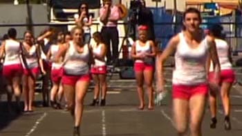 Video : Fastest relay race in stiletto heels