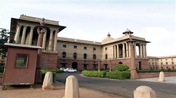 Ashok Chawla projects fiscal deficit at 5% of GDP