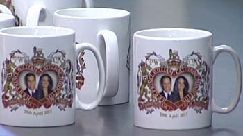 Video : Royal wedding mugs go into production