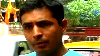 कैशलैश बीमा धारक हैरान-परेशान