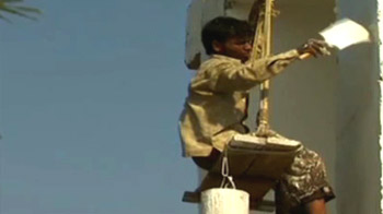 Delhi: Workers scramble as CWG athletes arrive