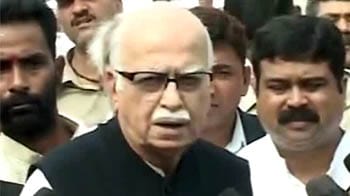 Video : PM must reply to court’s remarks on 2G scam: Advani