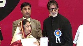 Video : Bachchan power on display