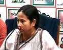 Videos : Mamata threatens to resume Singur stir
