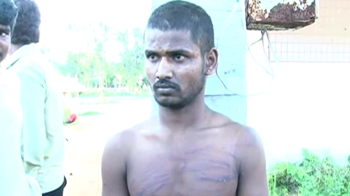 चोर समझकर मनोरोगी को पी़टा