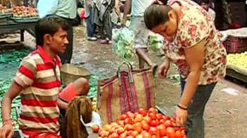 Videos : आसमान पर पहुंचे सब्जियों के दाम