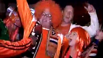 Video : Ecstasy for Dutch fans after win over Brazil