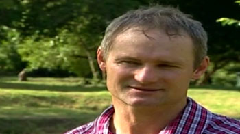 New Zealand man in Cambodia for Khmer Rouge verdict