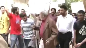 Video : At FTII, students protest against 'makeover'