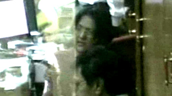 शेयरों में लगाए करोड़ों