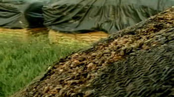 सोती सरकार, महंगा पड़ता है अनाज सड़ाना