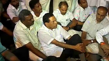 Karnataka crisis: Congress protests alleged poaching