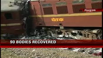 Video : Bengal train derailment: 90 dead, more bodies still trapped