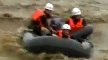 China flood misery: Watch rescue video